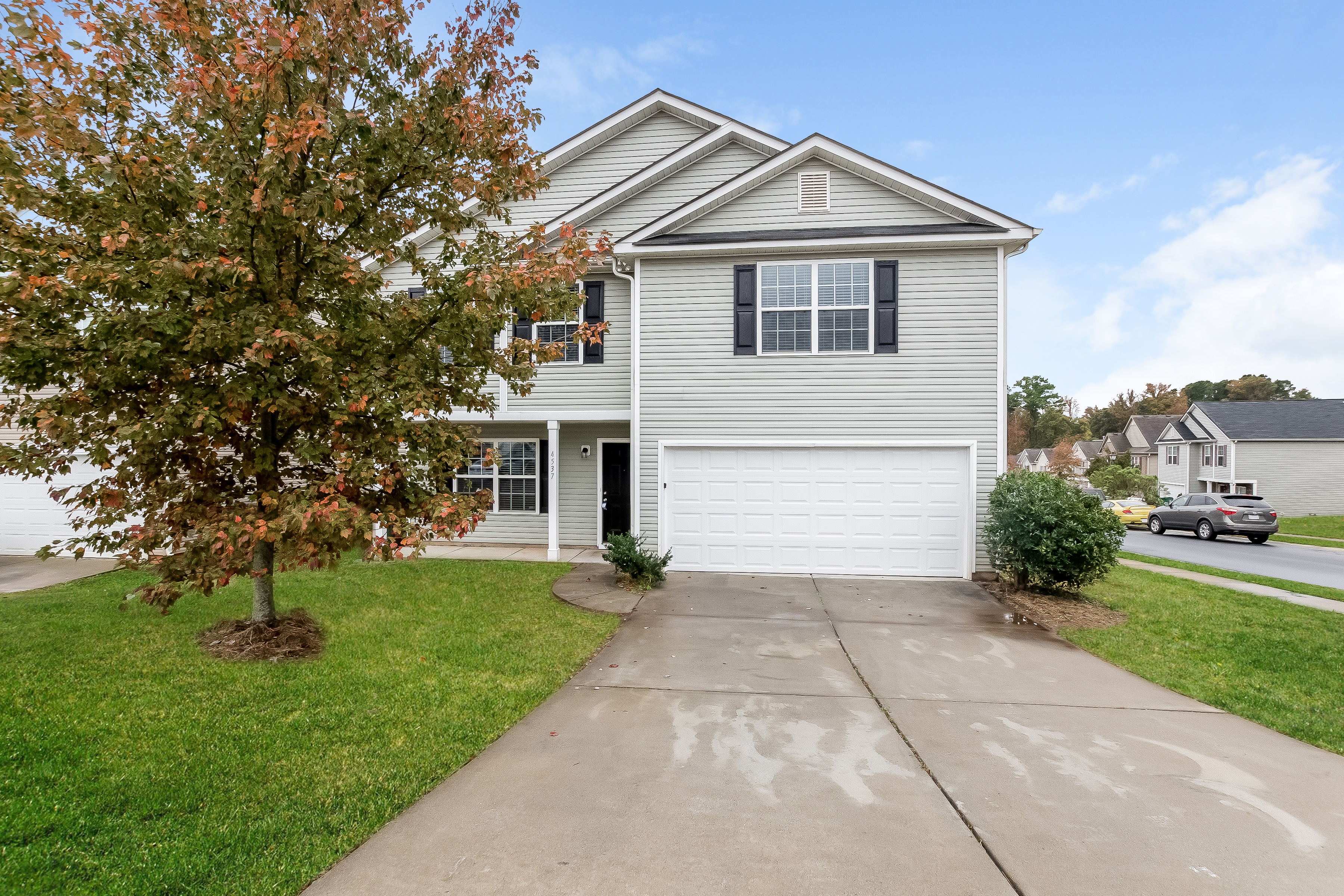 4537 Oakburn Dr Charlotte, NC 28269